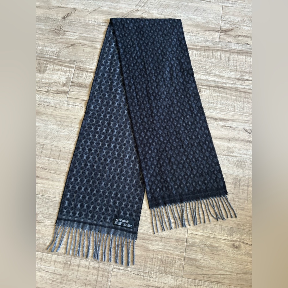 Cashmink Scarf Black Gray Pattern made in Germany classic neutral capsule unisex